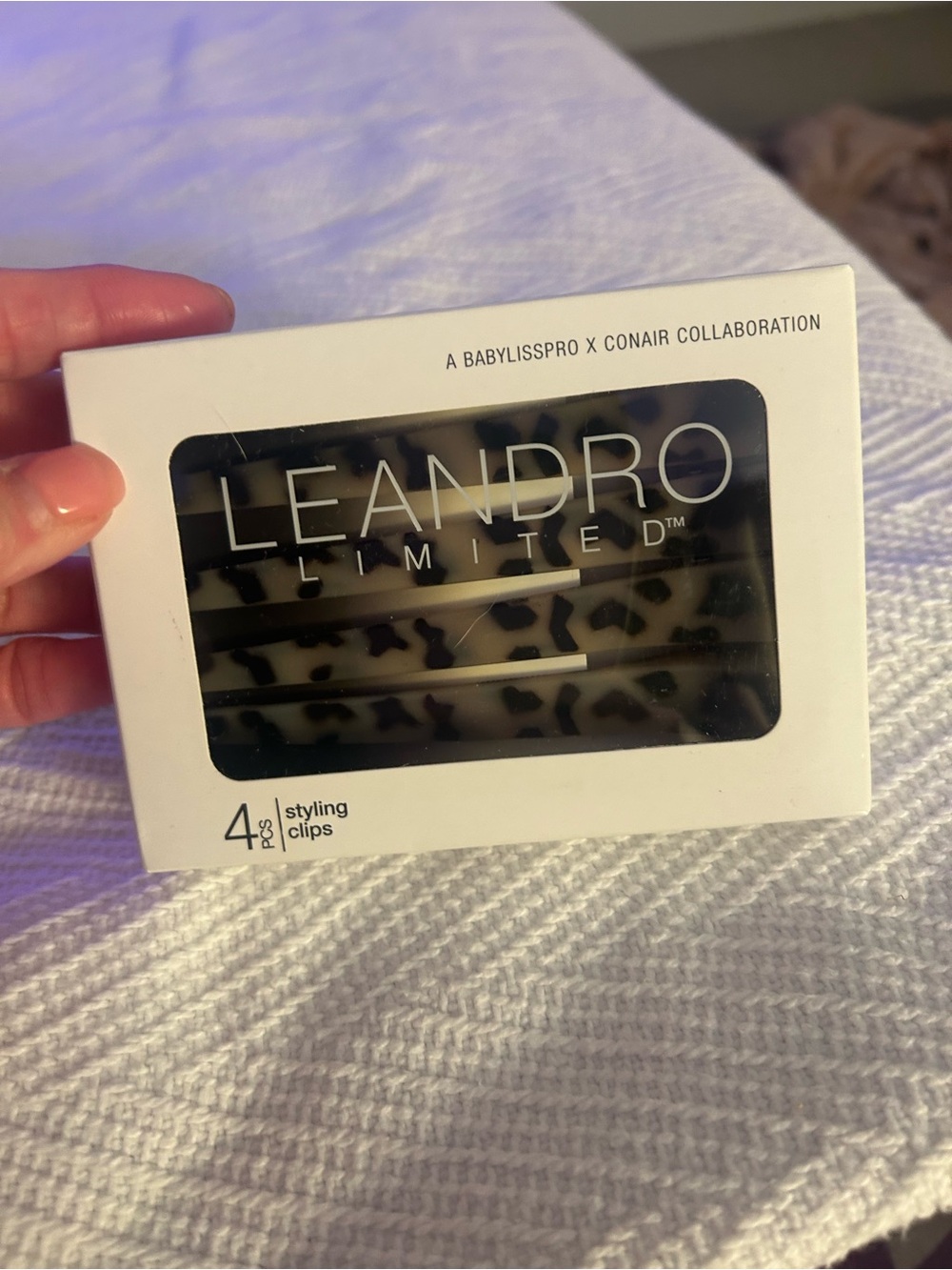 NWT Leandro styling  Hair Clips 4 Pack